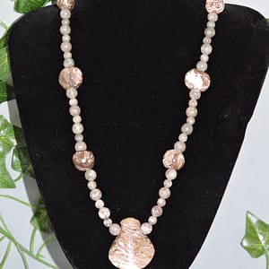 Collier de Perles de Jaspe Marron et Perles de Céramique Assorties