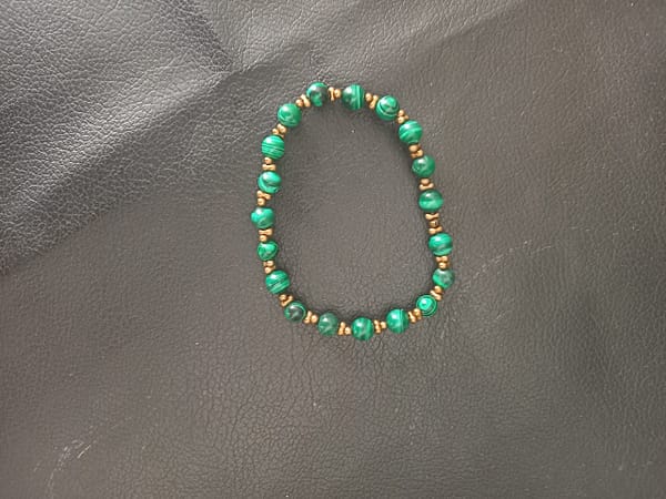Bracelet en malachite et perles de riz bronze